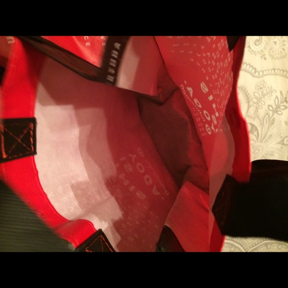 2 small lululemon bags - Picture 4 of 7